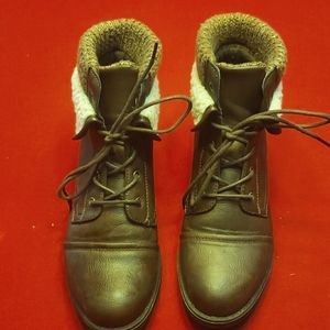 Womens Brown boots